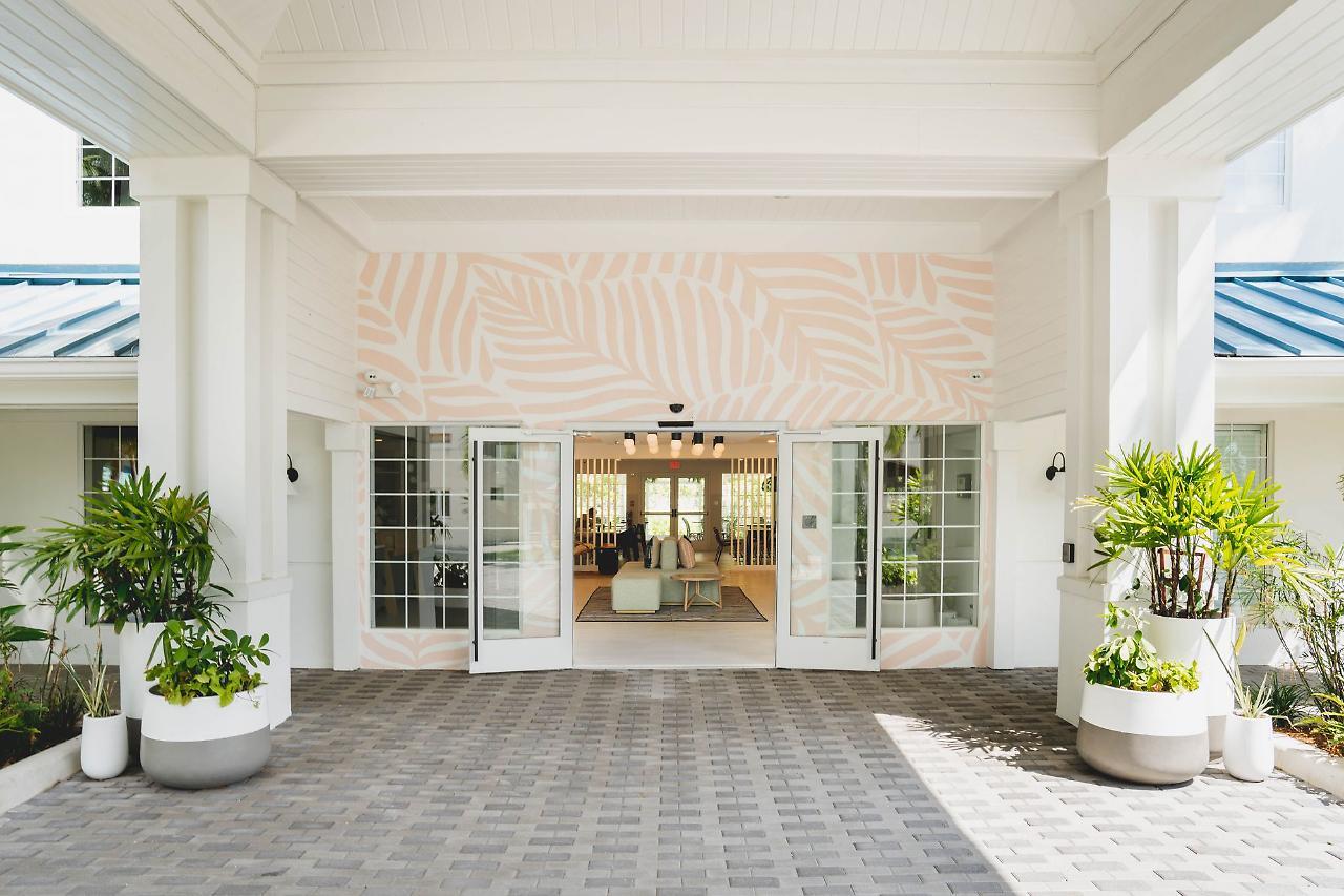 ג'ורג' טאון Hampton By Hilton Grand Cayman Seven Mile Beach מראה חיצוני תמונה