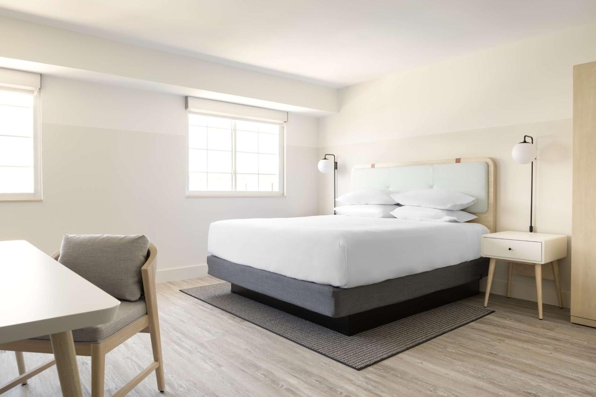 ג'ורג' טאון Hampton By Hilton Grand Cayman Seven Mile Beach מראה חיצוני תמונה
