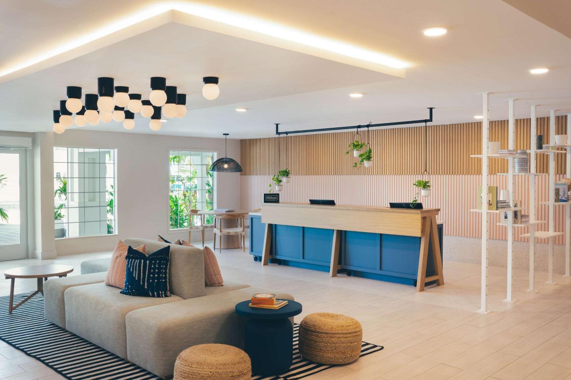 ג'ורג' טאון Hampton By Hilton Grand Cayman Seven Mile Beach מראה חיצוני תמונה