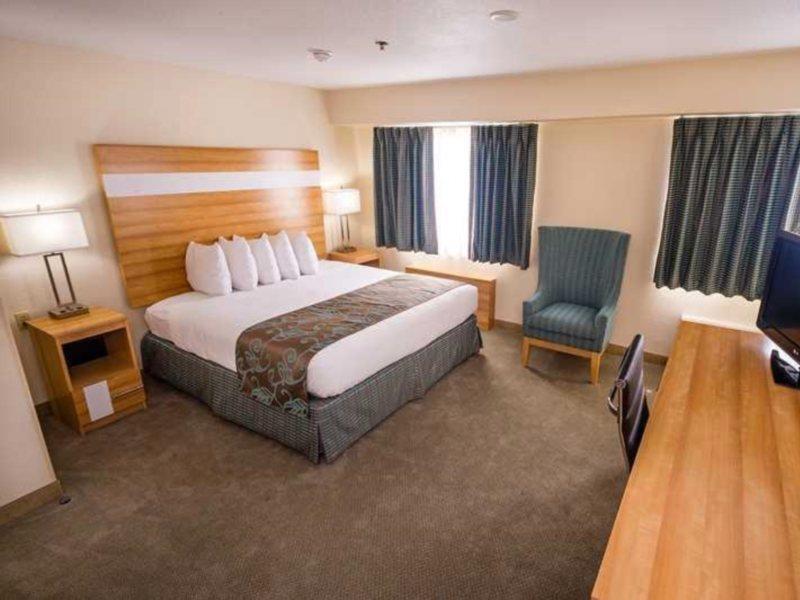 ג'ורג' טאון Hampton By Hilton Grand Cayman Seven Mile Beach מראה חיצוני תמונה